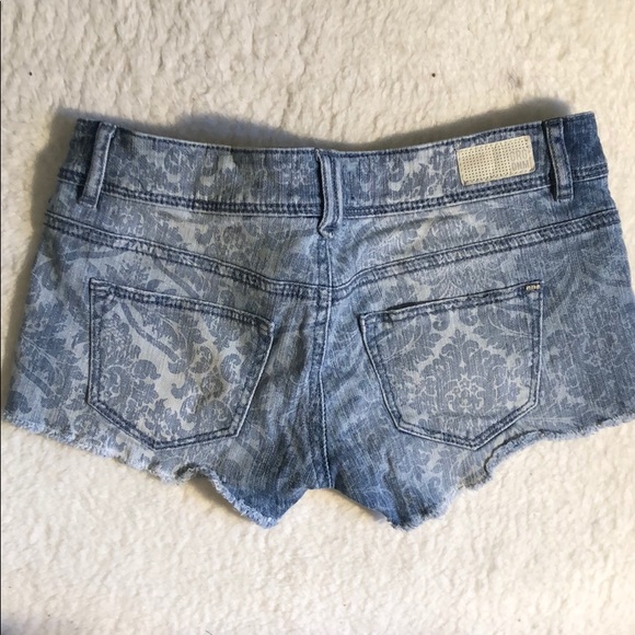 Garage Denim Patterned Shorts - Picture 2 of 3